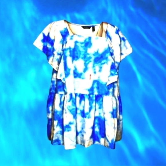𝅺Du Jour Large Blue And White Tie Dye Ruffled Neckline Swing Hem Blouse NWOT - Picture 3 of 6